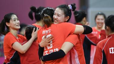 彩的头球完 彩的头球完